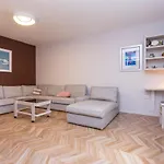 Cozy Flat Keko شيبينيك