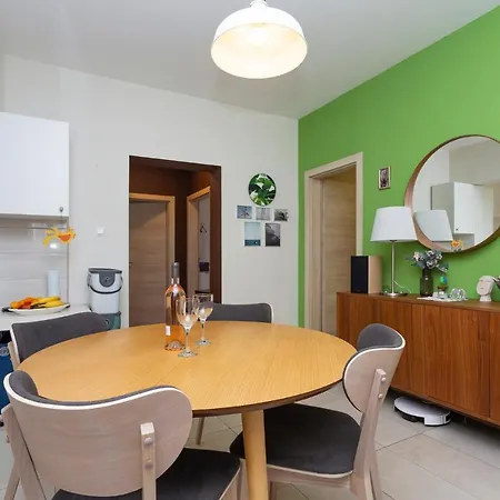 公寓 Cozy Flat Keko 希贝尼克