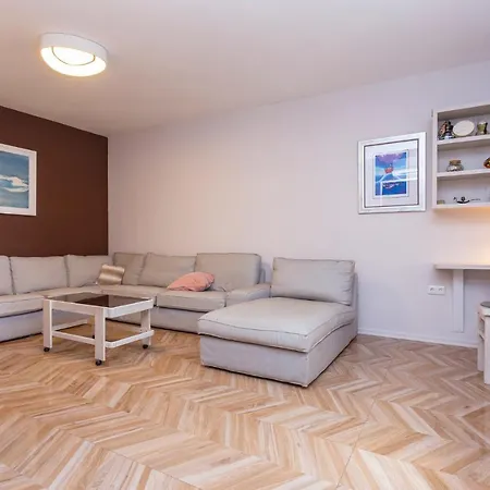 Cozy Flat Keko 希贝尼克